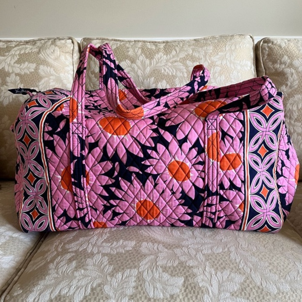 Pink & Navy daisy print duffle bag